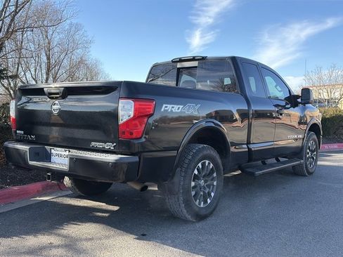Used 2018 Nissan Titan PRO-4X w/ Pro-4x Utility Package image 3