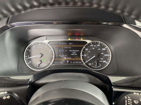 Used 2022 Nissan Pathfinder SV AWD/4WD image 3