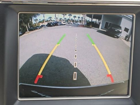 Used 2017 Jeep Grand Cherokee Limited image 24