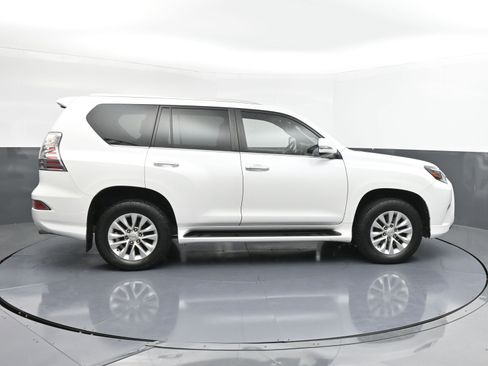 Used 2021 Lexus GX 460 Premium image 9
