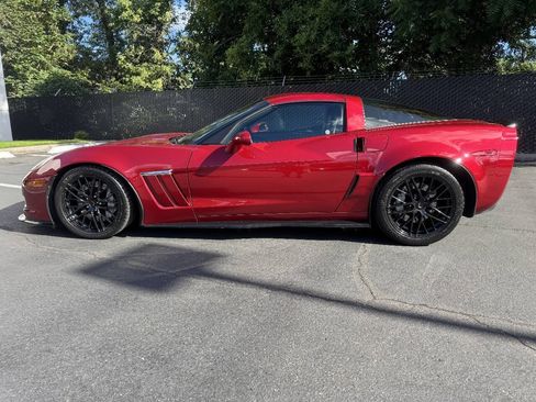 Used 2010 Chevrolet Corvette Grand Sport w/ Preferred Equipment Group RWD image 2