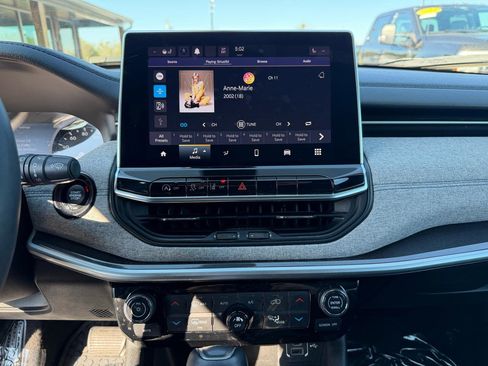 Used 2023 Jeep Compass Latitude w/ Convenience Group image 27