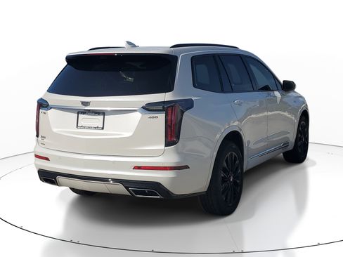 Used 2025 Cadillac XT6 Sport w/ LPO, Red Accent Package AWD/4WD image 6