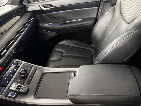 Used 2024 Hyundai Palisade Calligraphy image 20