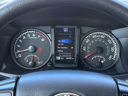 Used 2023 Toyota Tacoma SR RWD image 22