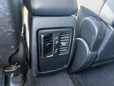 Used 2022 Dodge Durango SXT image 25