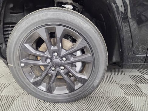 New 2026 Jeep Grand Cherokee L Limited AWD/4WD image 8