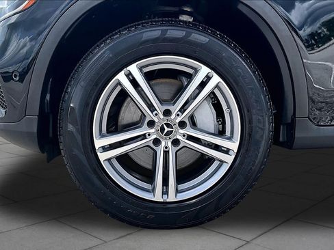 Certified 2022 Mercedes-Benz GLC 300 w/ Premium Package Lite image 11