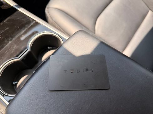 Used 2018 Tesla Model 3 Long Range AWD/4WD image 33