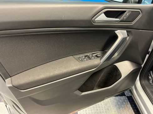 Used 2021 Volkswagen Tiguan S FWD image 7