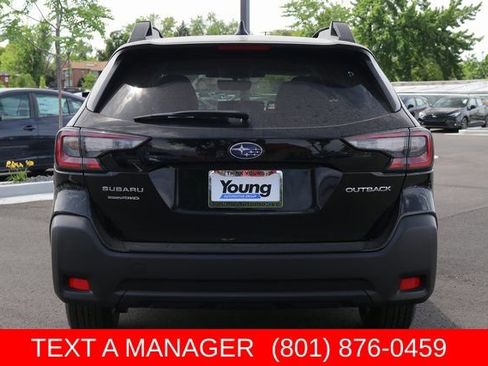 Used 2025 Subaru Outback Premium AWD/4WD image 4