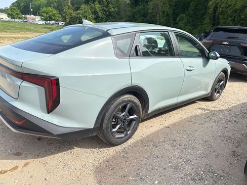 Used 2025 Kia K4 LXS image 18