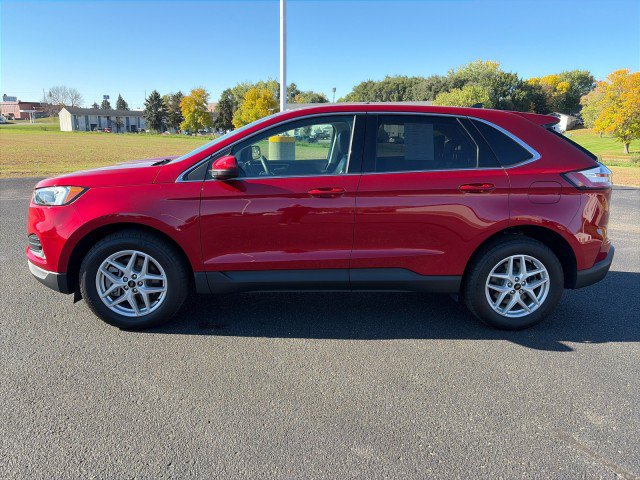 Used 2024 Ford Edge SEL w/ Convenience Package AWD/4WD image 2