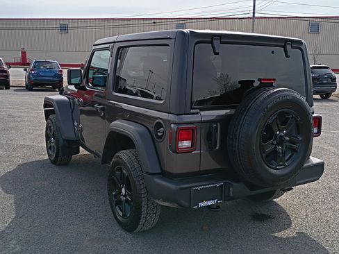Used 2021 Jeep Wrangler Sport S image 7