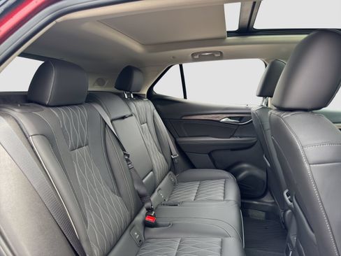 Used 2023 Buick Envision Avenir AWD/4WD image 18