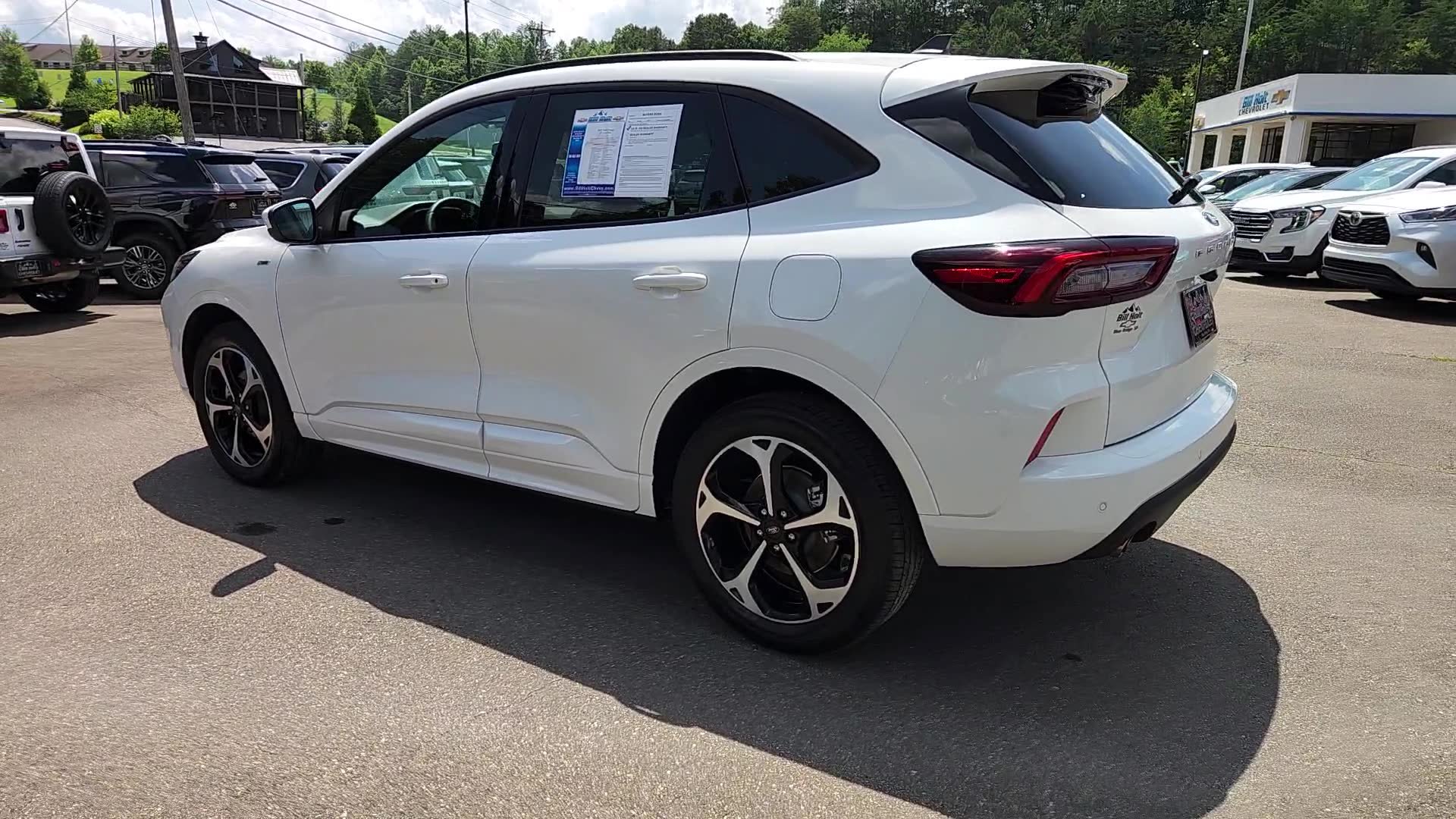 Used 2025 Ford Escape ST-Line Elite AWD/4WD image 3