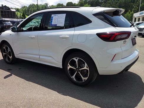 Used 2025 Ford Escape ST-Line Elite AWD/4WD image 3