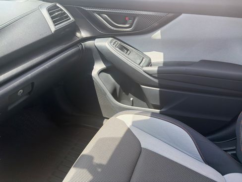 Used 2019 Subaru Crosstrek 2.0i Premium AWD/4WD image 26