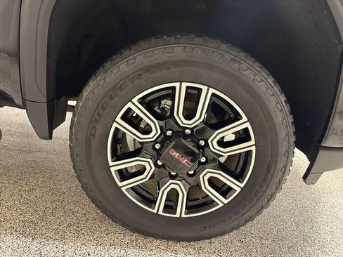 Used 2022 GMC Sierra 2500 AT4 w/ Gooseneck/5TH Wheel Package image 19