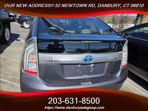 Used 2015 Toyota Prius Prime Plug-In Hybrid image 3