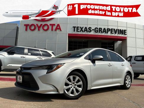 Used 2025 Toyota Corolla LE image 1