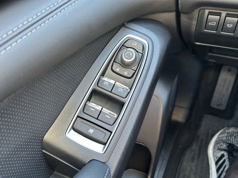 Certified 2025 Subaru Ascent Limited image 20