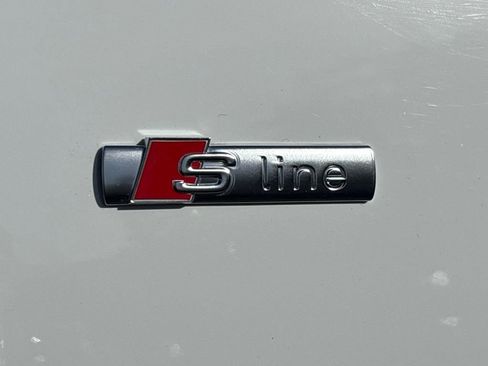 Used 2022 Audi Q3 2.0T Premium Plus image 4