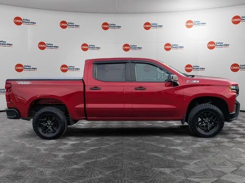 Used 2022 Chevrolet Silverado 1500 LT Trail Boss w/ LPO, Dark Essentials Package AWD/4WD image 4