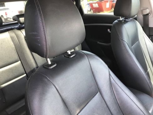 Used 2016 Hyundai Elantra GT w/ Option Group 03 image 30