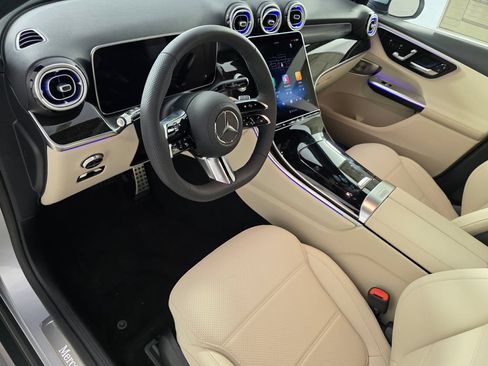 New 2027 Mercedes-Benz GLC 300 4MATIC image 7