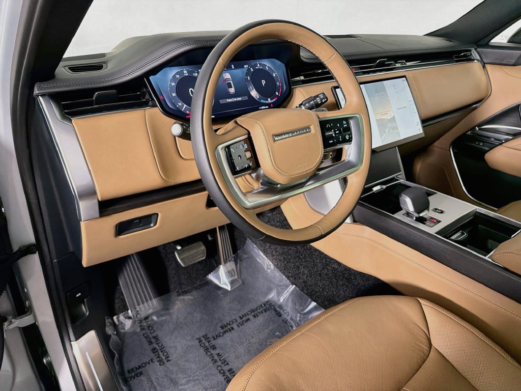 Used 2026 Land Rover Range Rover SE AWD/4WD image 9