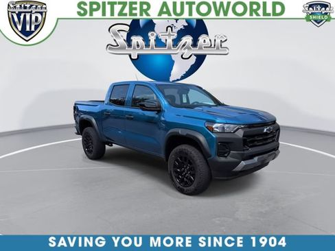 Used 2023 Chevrolet Colorado Trail Boss w/ Advanced Trailering Package AWD/4WD image 2