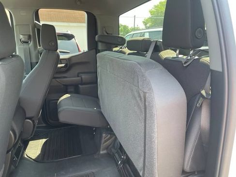 Used 2025 Chevrolet Silverado 1500 W/T w/ WT Value Package AWD/4WD image 15
