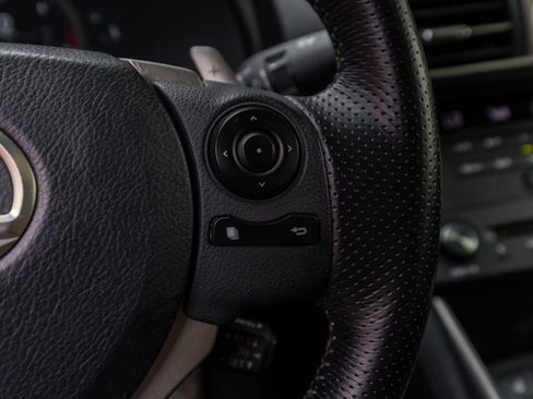 Used 2016 Lexus IS 350 w/ F Sport Package RWD image 6