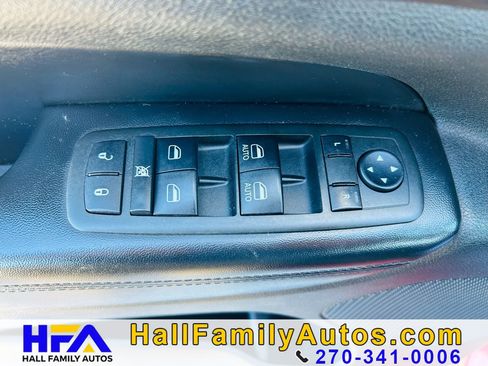 Used 2014 Jeep Grand Cherokee Laredo w/ 18" Wheel & 8.4" Radio Group AWD/4WD image 13
