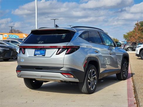 Certified 2025 Hyundai Tucson Limited image 4
