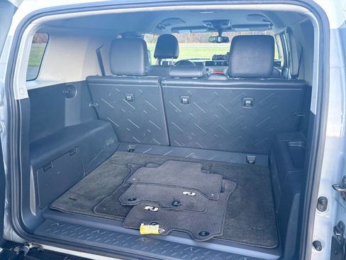 Used 2014 Toyota FJ Cruiser 4WD image 13