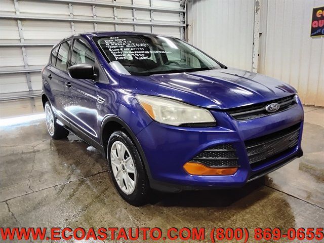 Used 2013 Ford Escape S FWD image 1