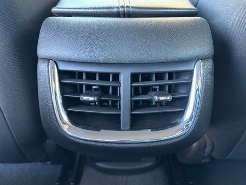Used 2024 Chevrolet Malibu LT FWD image 18