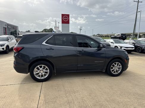 Used 2023 Chevrolet Equinox LT FWD image 17