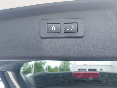 Certified 2025 Subaru Outback Onyx Edition XT AWD/4WD image 32