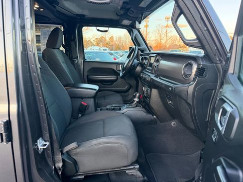 Used 2021 Jeep Wrangler Unlimited Sport image 24