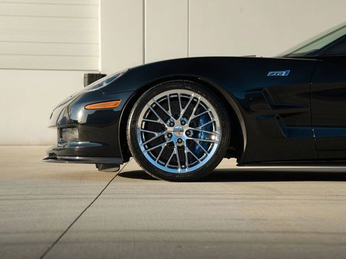 Used 2010 Chevrolet Corvette ZR1 w/ Preferred Equipment Group image 28