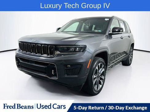 Certified 2022 Jeep Grand Cherokee Overland w/ Adv Protech Group III AWD/4WD image 3