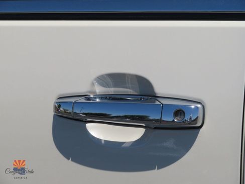 Used 2014 Cadillac Escalade ESV Platinum AWD/4WD image 29