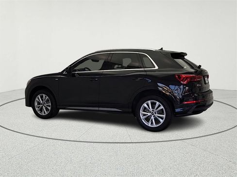 Used 2023 Audi Q3 2.0T Premium Plus image 5