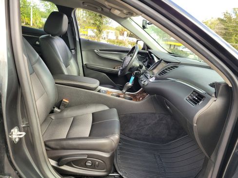 Used 2015 Chevrolet Impala LT image 28