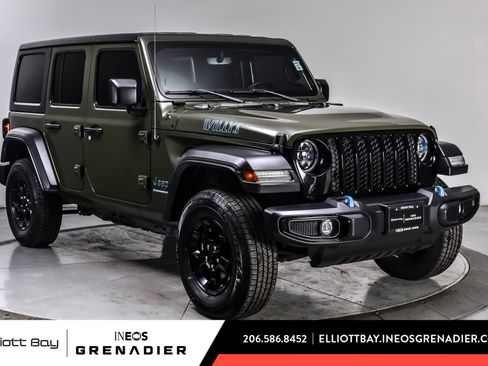 Used 2023 Jeep Wrangler Unlimited w/ 8.4" Radio Group AWD/4WD image 1