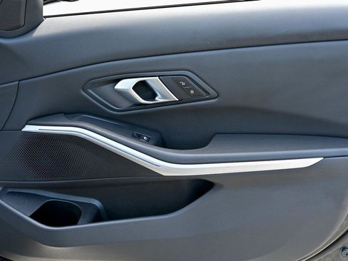 Used 2024 BMW 330i Sedan image 18