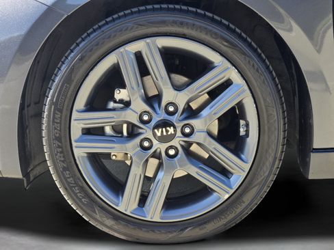 Used 2021 Kia Forte GT-Line FWD image 11